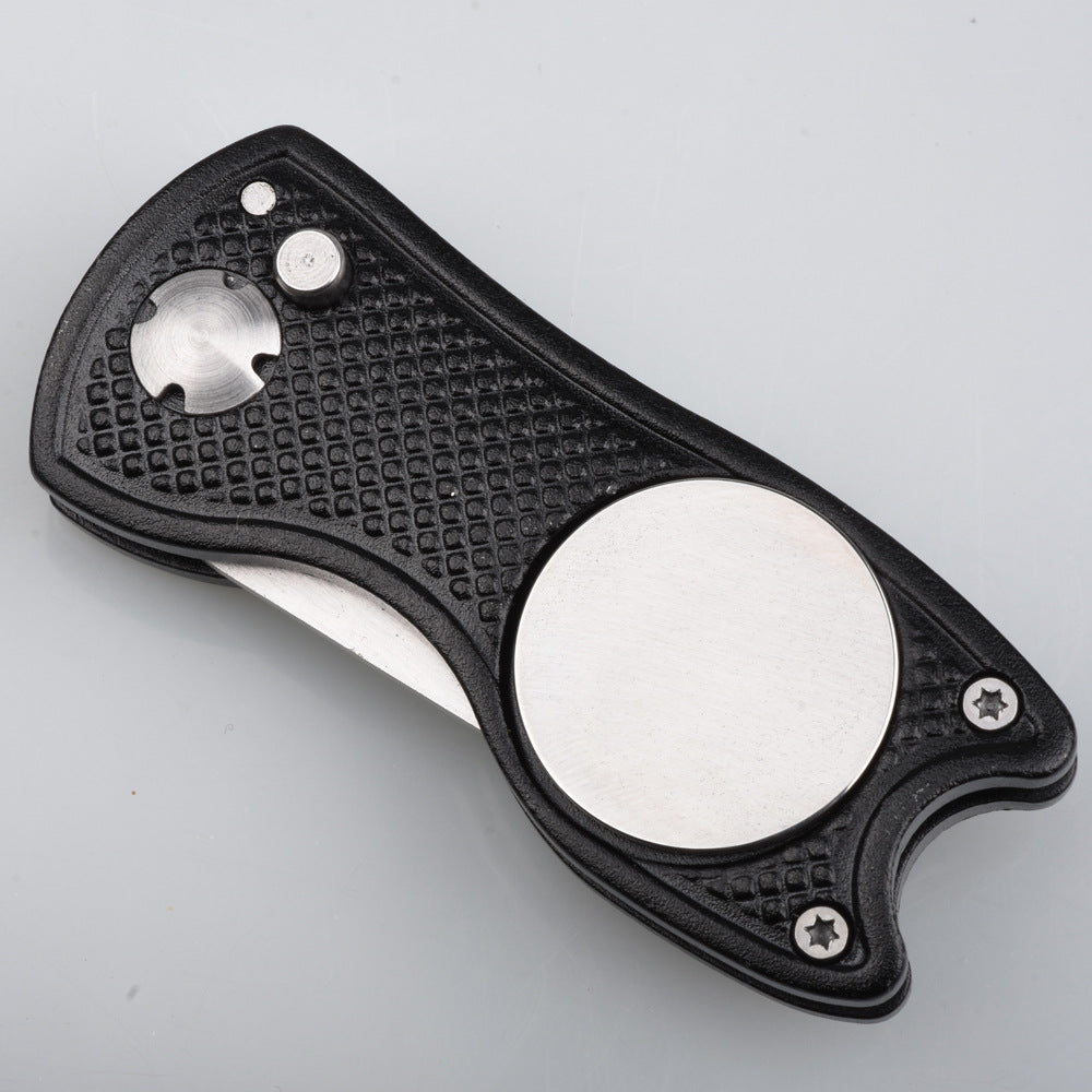 Divot Repair Tool with Ball Marker in black, aluminum handle with magnetic ball marker
